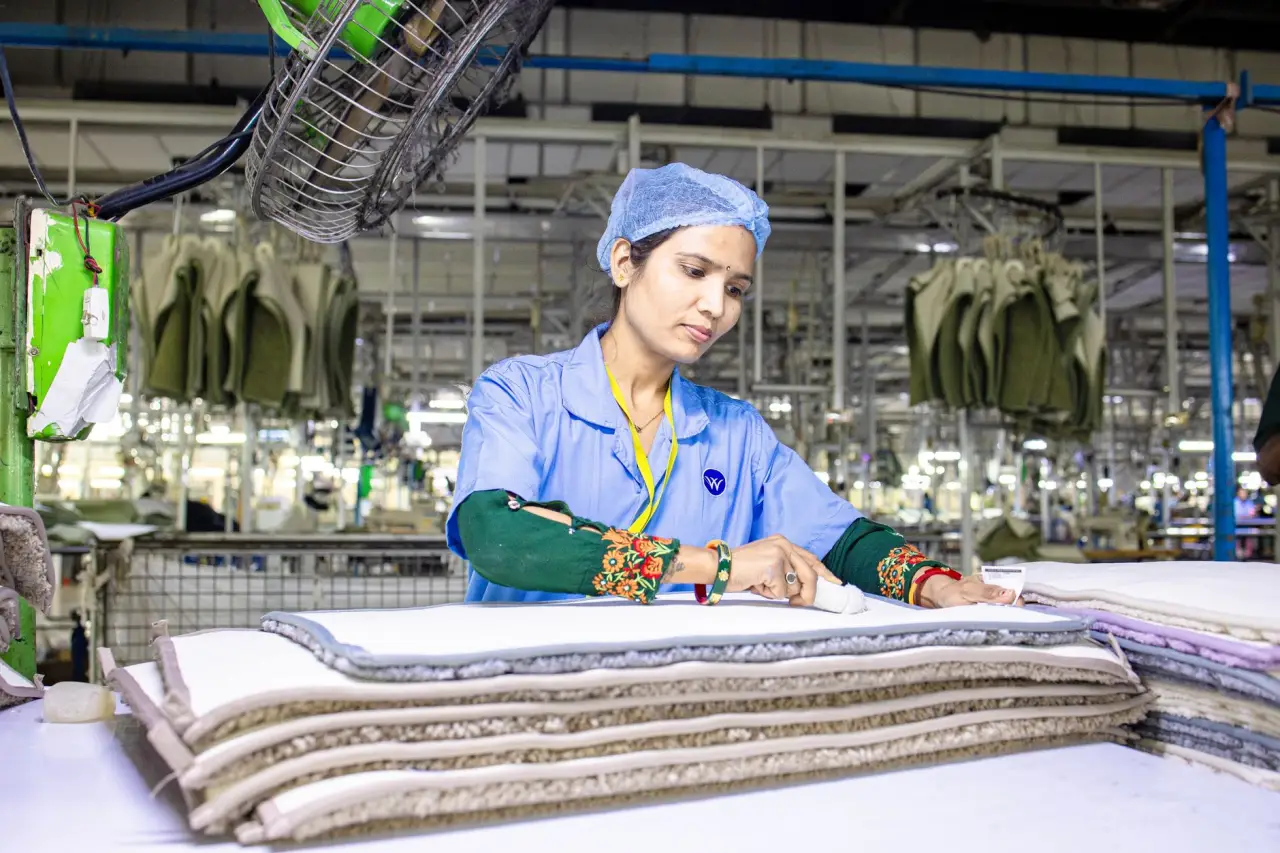 2025年女装批发市场趋势与霖蒿供应链选品策略解析正文配图 1