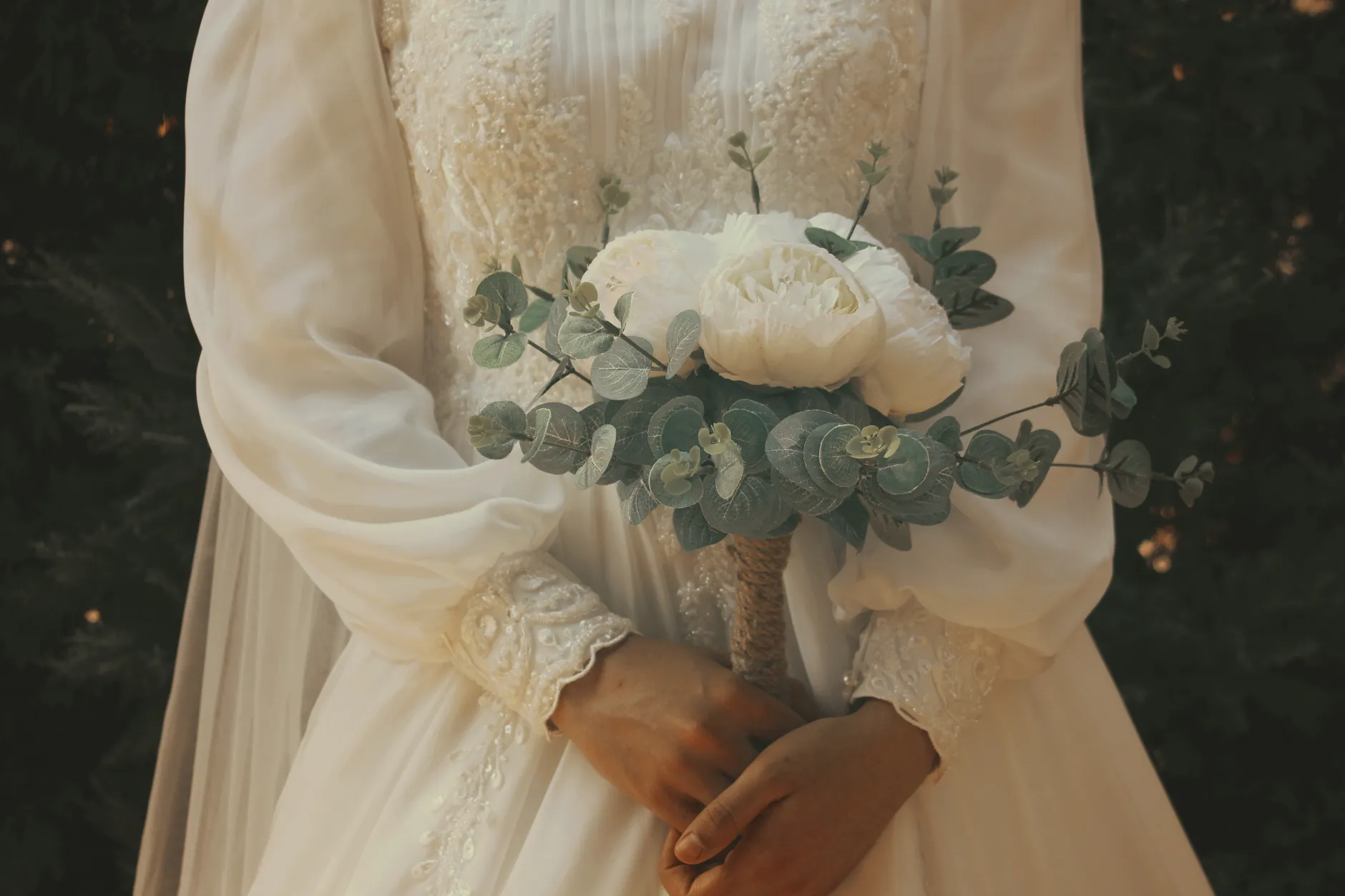2025年女装批发市场趋势分析与供应链优化策略